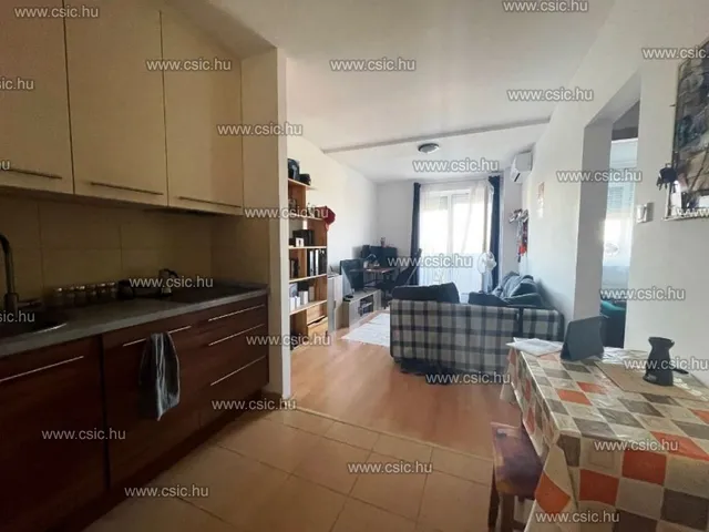 Kiadó lakás Budapest III. kerület, Csillaghegy 34 nm