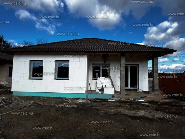 Eladó ház Erdőkertes 100 nm