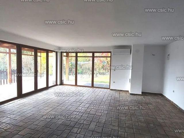 Eladó ház Szentendre 267 nm