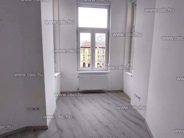 Eladó lakás Budapest I. kerület 91 nm