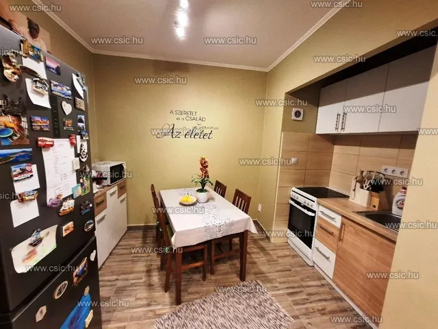 Eladó lakás Budapest III. kerület, Békásmegyer 51 nm