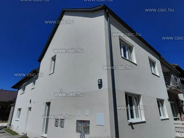 Eladó lakás Vác 76 nm