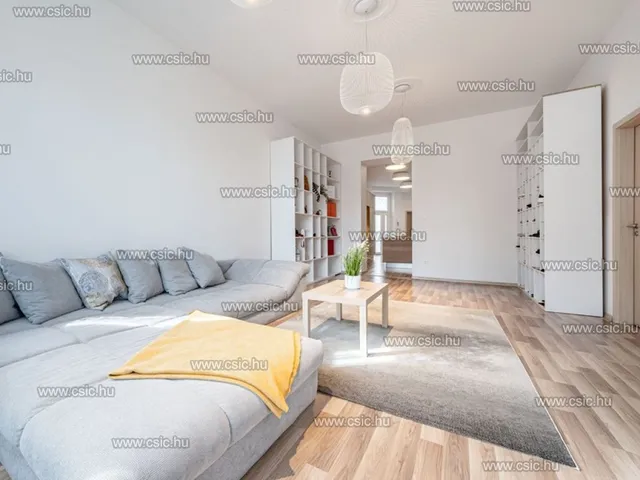 Eladó lakás Budapest II. kerület, Országút 125 nm