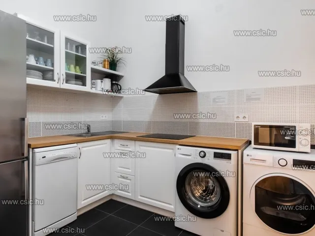 Kiadó lakás Budapest VI. kerület, Diplomatanegyed 190 nm