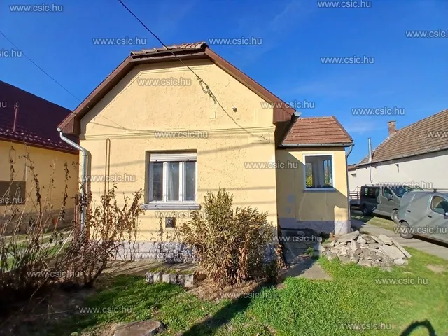 Eladó ház Pomáz 105 nm