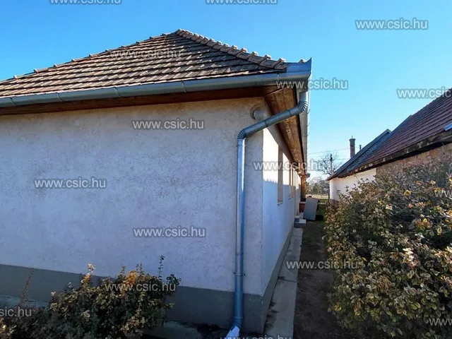Eladó ház Csomád 75 nm