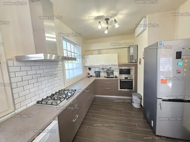 Eladó lakás Budapest III. kerület, Rómaifürdő 143 nm