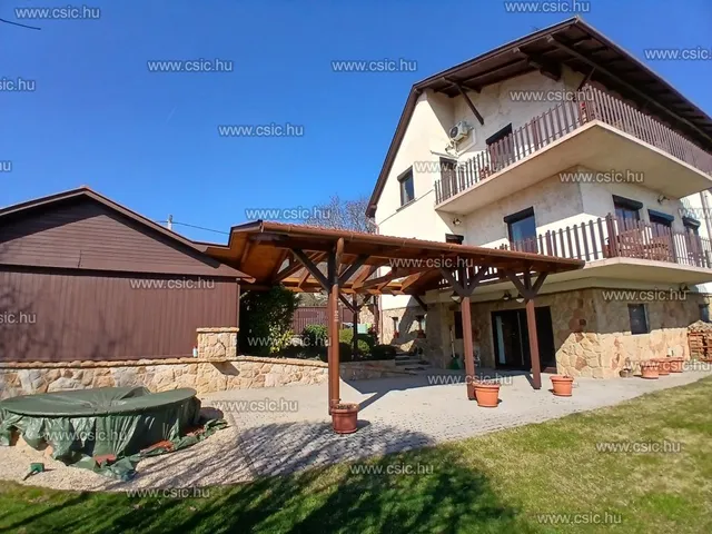Eladó ház Pilisszántó 196 nm
