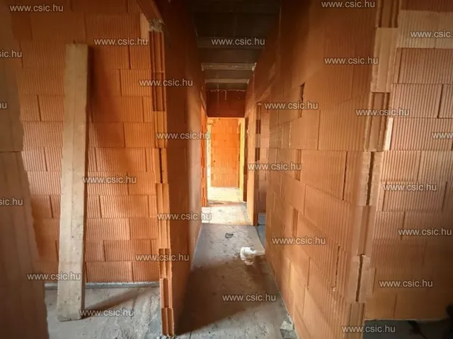 Eladó ház Pécel 115 nm