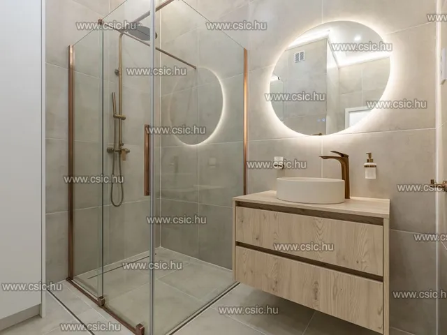 Eladó lakás Budapest I. kerület 101 nm