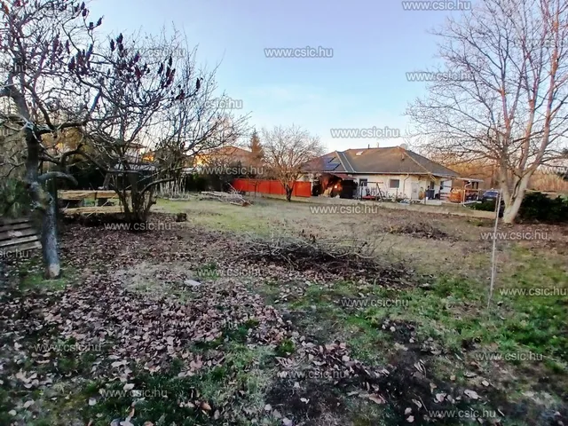 Eladó telek Gyömrő 819 nm