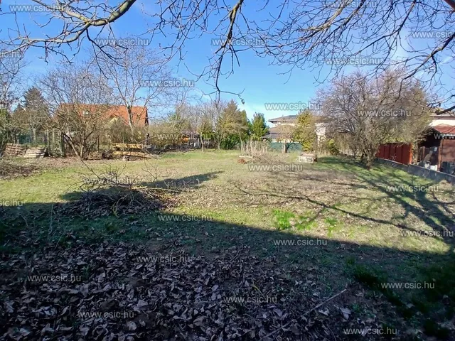 Eladó telek Gyömrő 819 nm