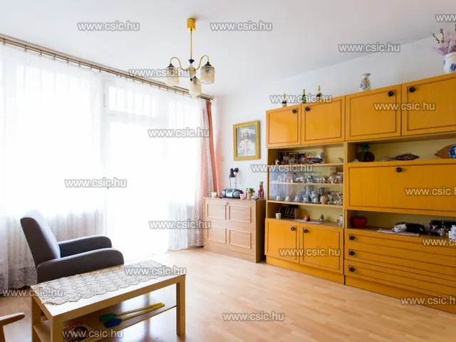 Eladó lakás Budapest III. kerület 54 nm