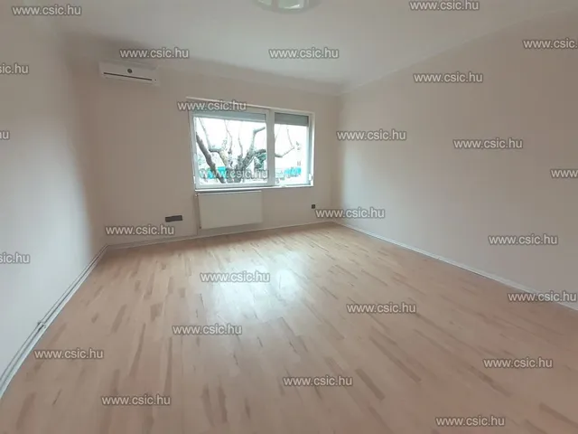 Eladó ház Abony 160 nm