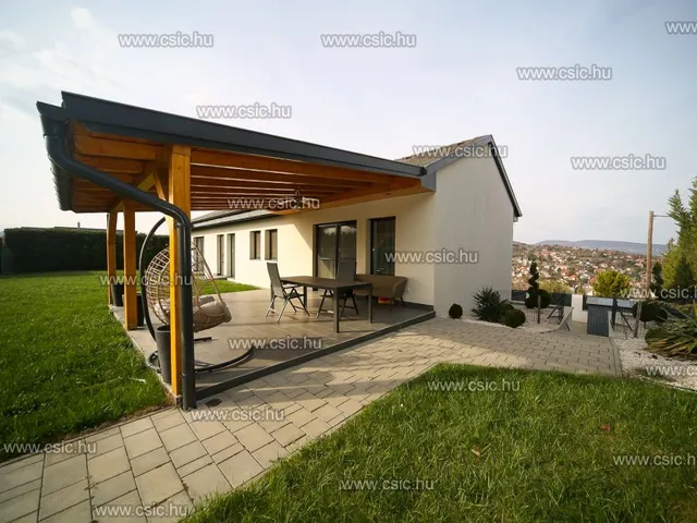 Eladó ház Pomáz 190 nm