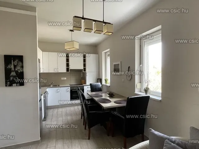 Eladó lakás Törökbálint 86 nm