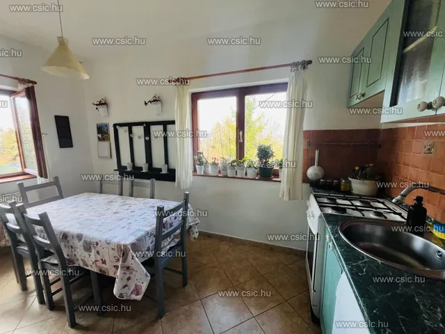 Eladó ház Tahitótfalu 152 nm