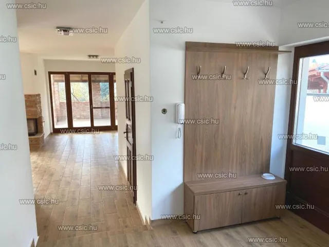 Kiadó ház Nagykovácsi 135 nm