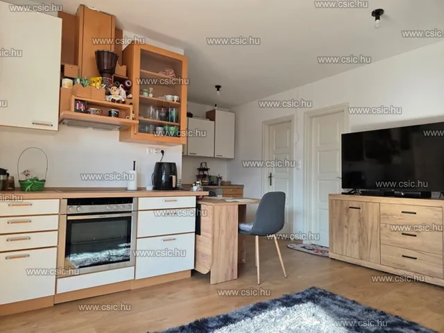 Eladó lakás Pomáz 54 nm