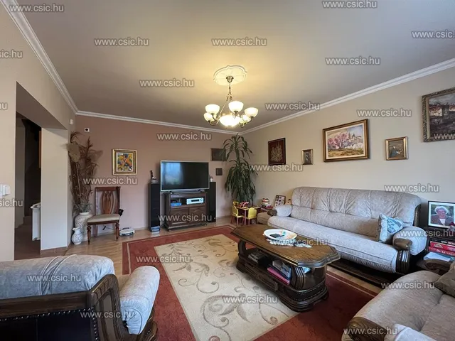 Eladó ház Dunakeszi 133 nm