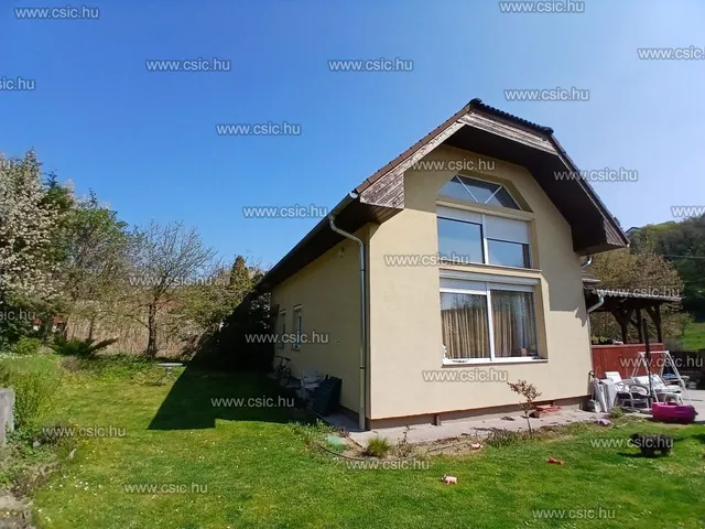 Eladó ház Pilisjászfalu 170 nm