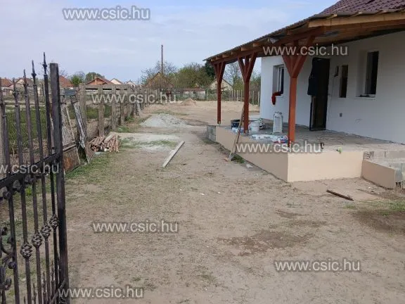 Eladó ház Örkény 62 nm