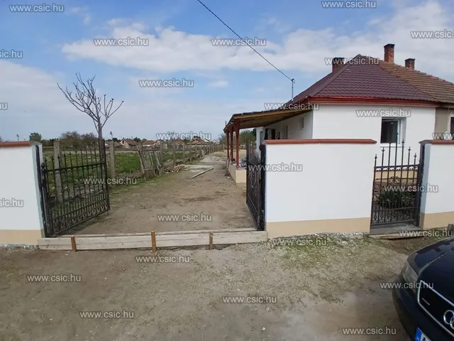 Eladó ház Örkény 62 nm