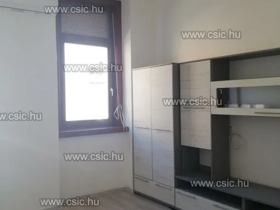 Eladó lakás Budapest IV. kerület, Berzsenyi tér ltp. 32 nm