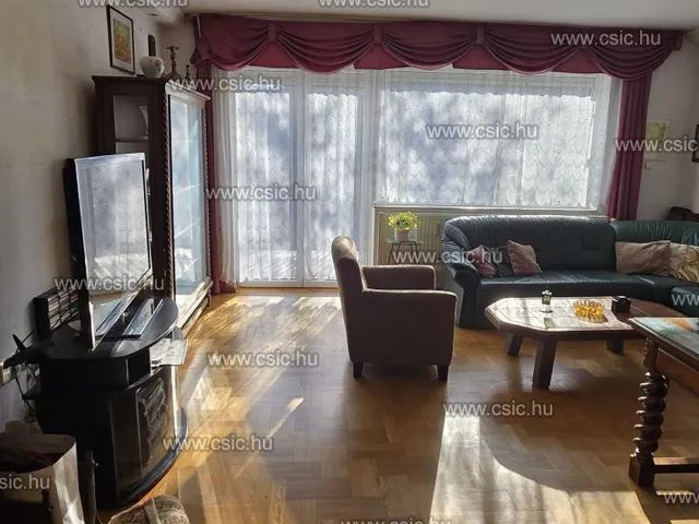 Eladó lakás Solymár 73 nm