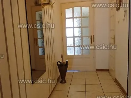 Eladó lakás Solymár 73 nm