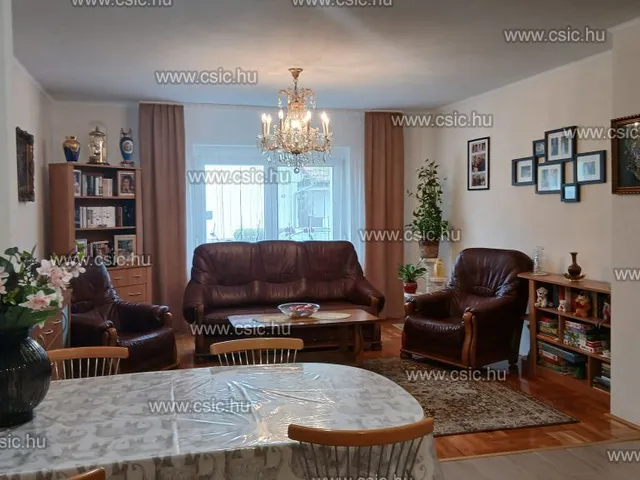 Eladó ház Budaörs 104 nm