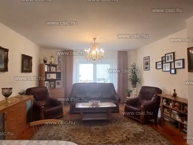 Eladó ház Budaörs 104 nm