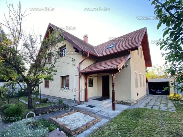 Eladó ház Budapest III. kerület, Csillaghegy 144 nm