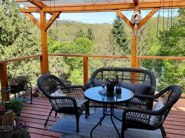 Eladó ház Kismaros 145 nm