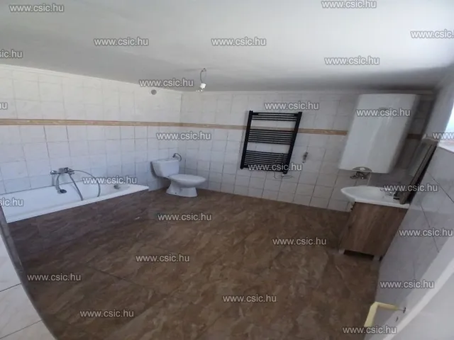 Eladó ház Örkény 128 nm