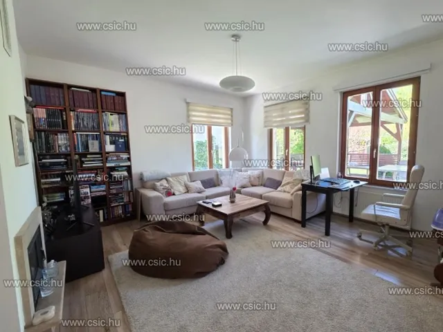 Eladó ház Pomáz 198 nm