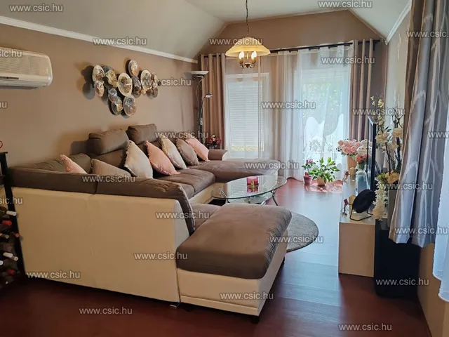 Eladó ház Budapest XVII. kerület, Felső-Rákoshegy 153 nm