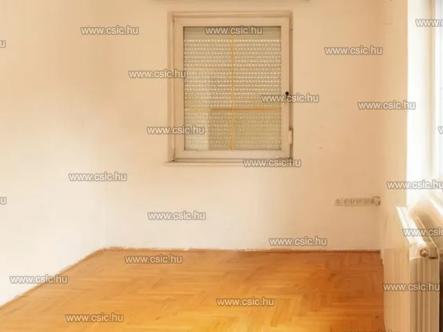 Eladó ház Budapest XVIII. kerület, Szemeretelep 196 nm