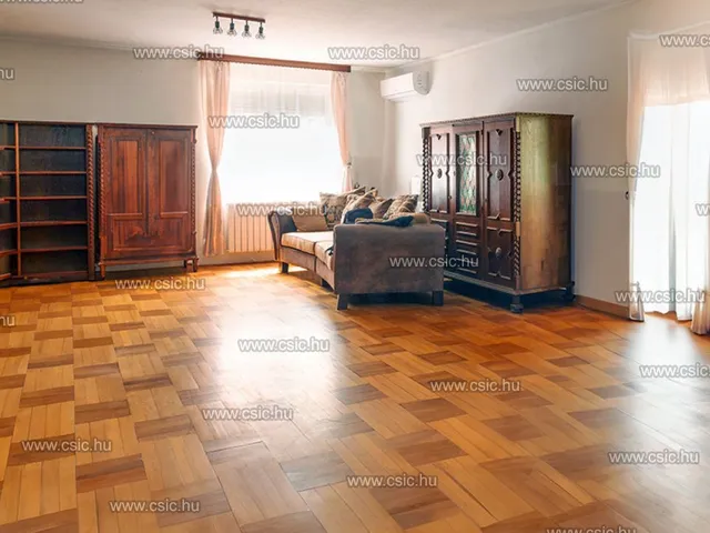 Eladó ház Budapest XVIII. kerület, Szemeretelep 196 nm