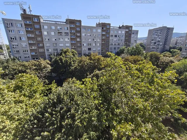 Eladó lakás Budapest III. kerület 50 nm