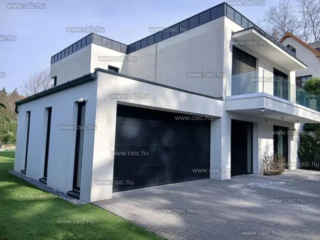 Eladó ház Budapest II. kerület, Budaliget 294 nm