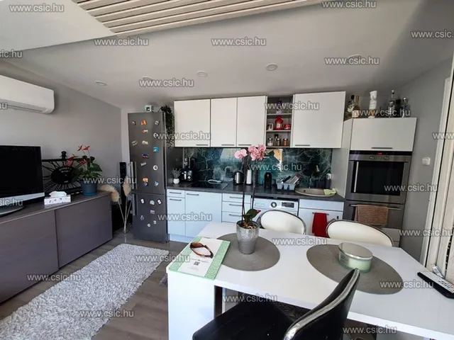 Eladó ház Vác 105 nm