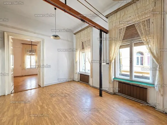 Eladó lakás Budapest VIII. kerület 93 nm