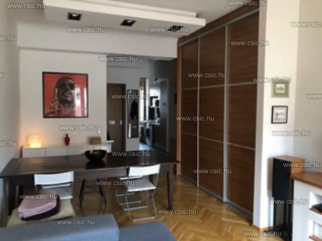 Eladó lakás Budapest XII. kerület, Németvölgy 55 nm