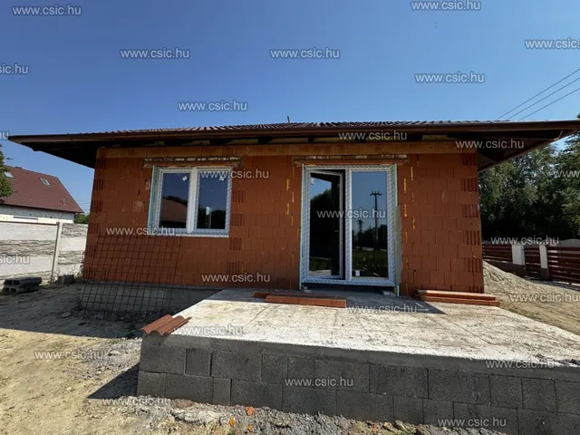 Eladó ház Csörög 99 nm