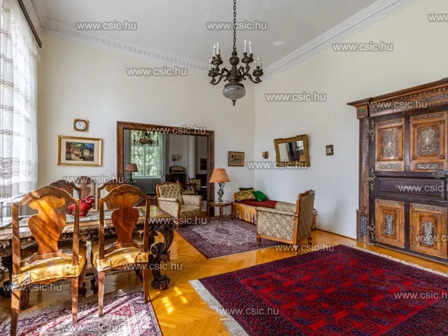 Eladó lakás Budapest II. kerület, Vérhalom 195 nm