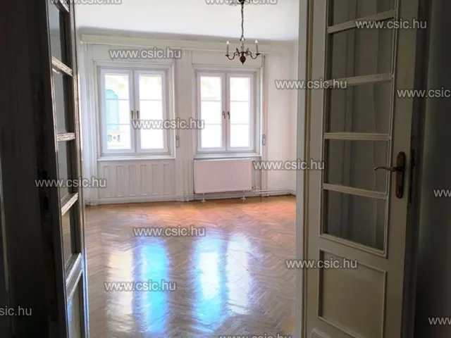 Eladó lakás Budapest II. kerület, Országút 113 nm