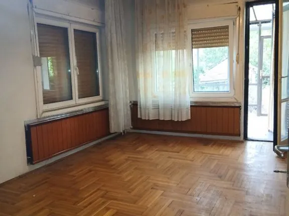 Eladó ház Budapest XVIII. kerület, Szent Imre kertváros 300 nm