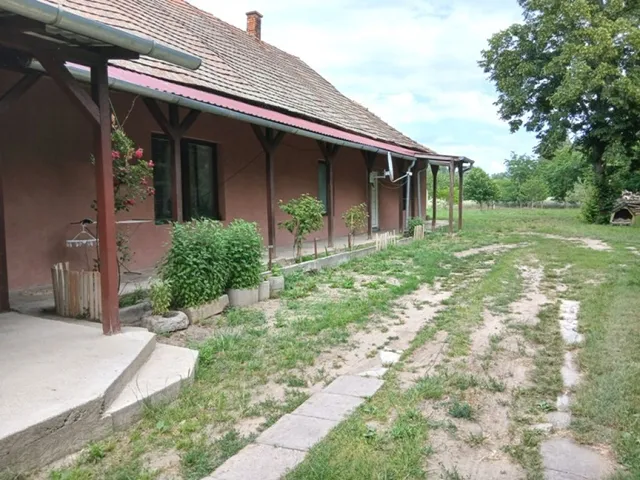 Eladó ház Őrbottyán 210 nm