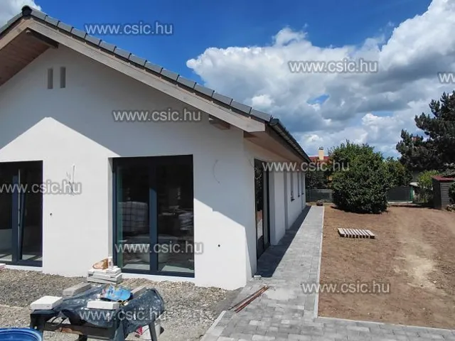 Eladó ház Vácduka 104 nm